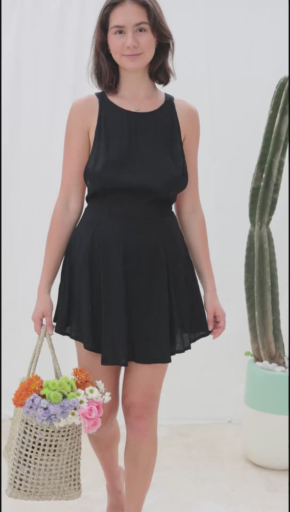 
                  
                    Load and play video in Gallery viewer, Luna dress
                  
                